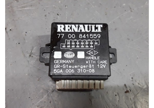 Блок управління круїз-контроля Renault Safrane, 7700841559